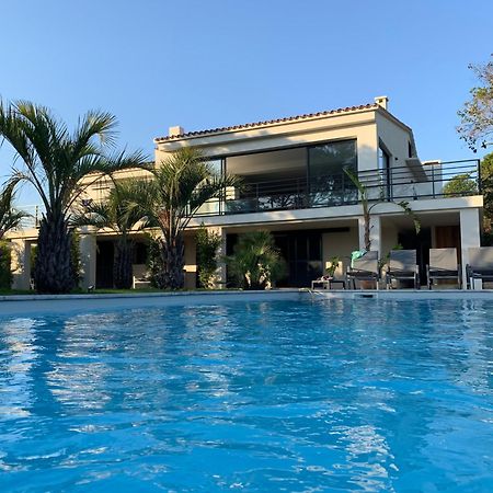 Villa Macalia Pietrosella Екстериор снимка