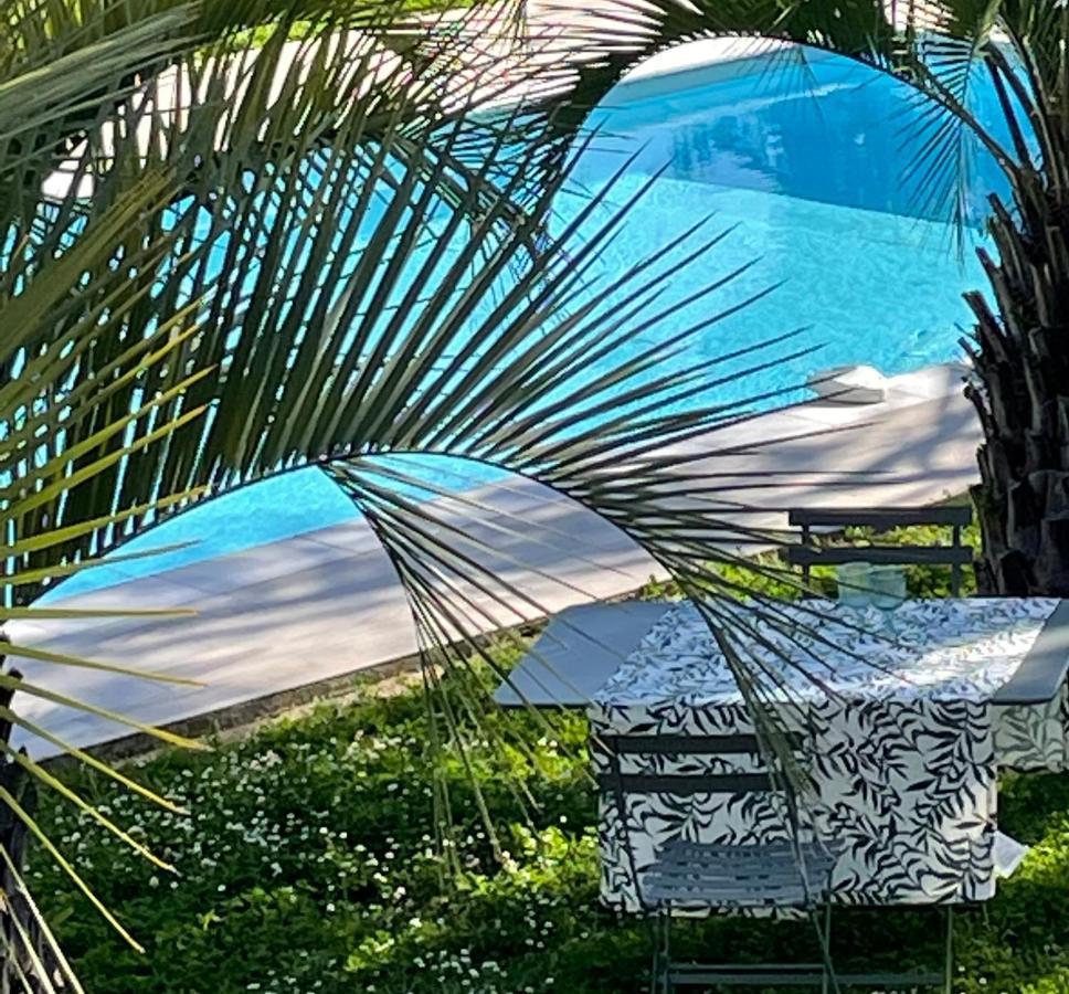 Villa Macalia Pietrosella Екстериор снимка